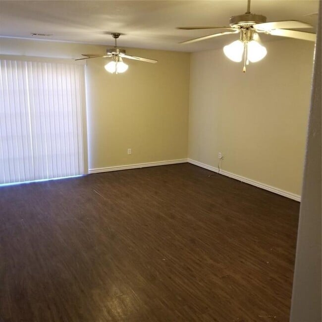 Photo - 330 Graystone Cir