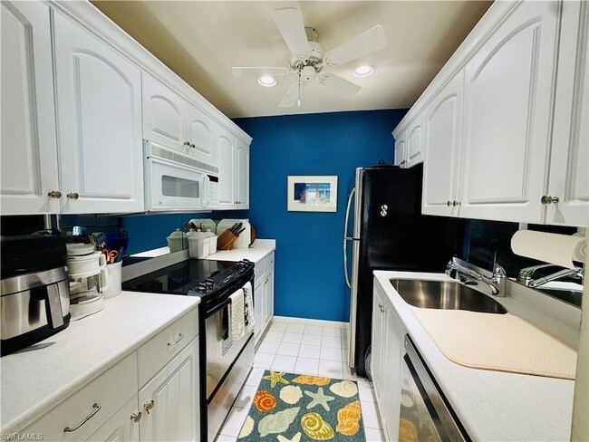 333 Harbour Dr