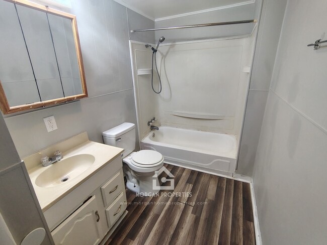 Photo - 2201 Central Ave