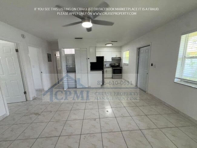 Photo - 497 NW 40th Ct Unit 3