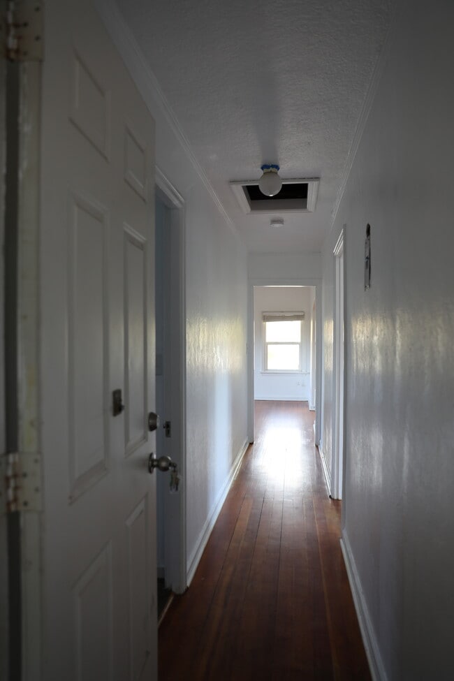 Photo - 2720 NE Weidler St