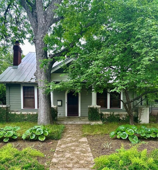 Photo - 4115 Avenue H Casa
