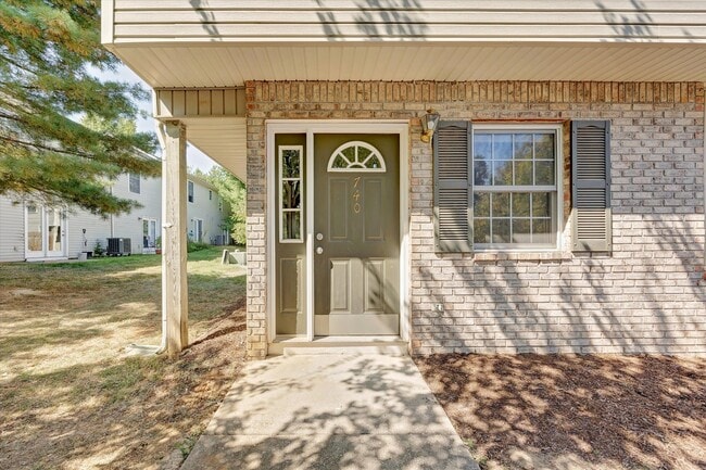 Photo - 740 E Sherwood Hills Dr