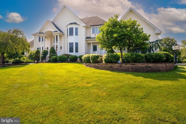 Photo - 19 Meadowlark Dr