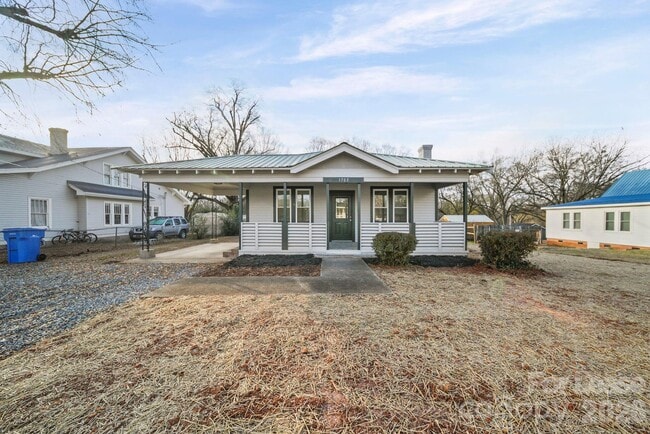 Building Photo - 1703 Lowder St