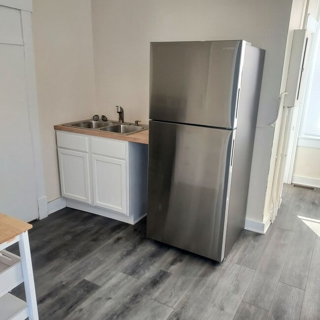 Photo - 501 S Race St Unidad #3