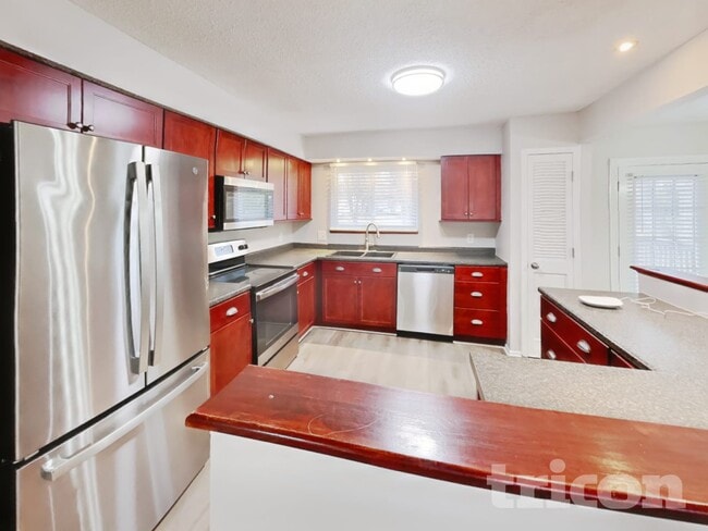 Photo - 14 Long Branch Ct