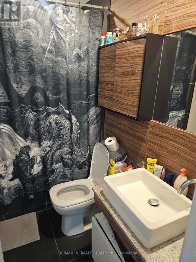 Photo - 75 St Nicholas St Unit 2009