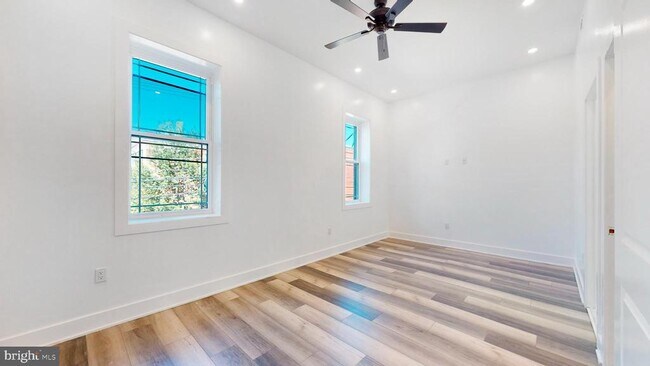 Photo - 651 N 16th St Unidad 2