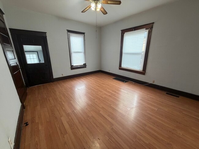 Photo - 35 Pennsylvania Ave