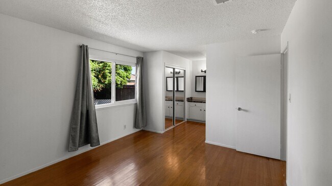 Photo - 3bed/2bath home available now!