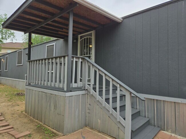 Photo - 8604 Superior Dr