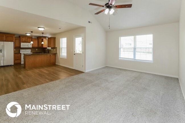 Photo - 420 SE Alger Dr