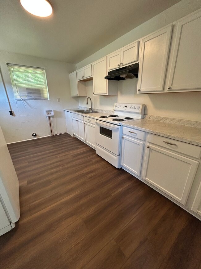 02_Kitchen - 3415 Piedmont Ave Unit A