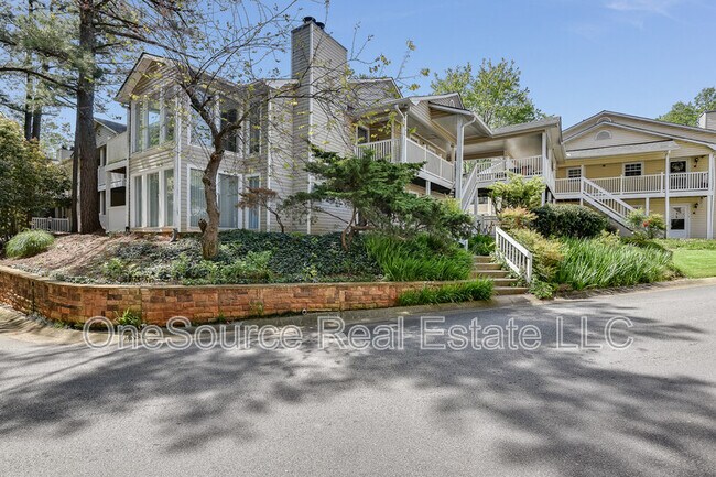 Building Photo - 1210 Augusta Dr Rental