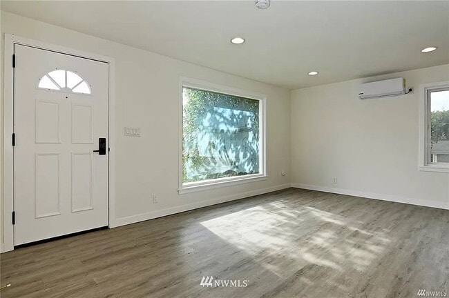 Photo - 3716 S Roxbury St Unit A