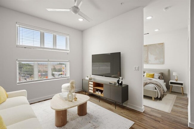 Photo - 6324 N Lamar Blvd Unit 205