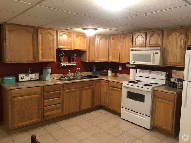 Building Photo - 1045 N Ames St Unit 1045.5 Ames Rental