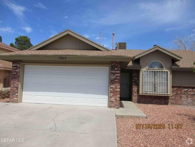 Building Photo - 1465 Sierra De Oro Dr Rental