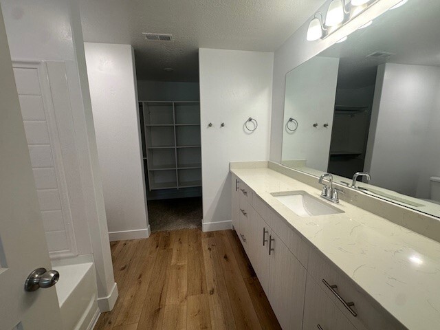 Photo - Springville TH 769
