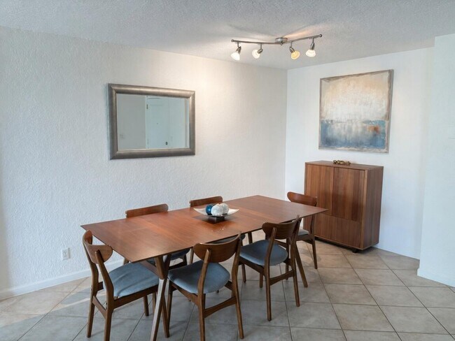 1000 Spanish River Rd Unit 4p