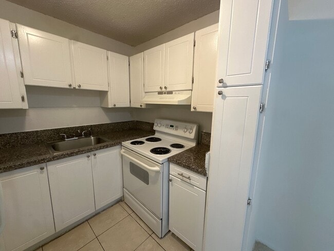 Photo - 7827 NW 39th Ct Unidad 1
