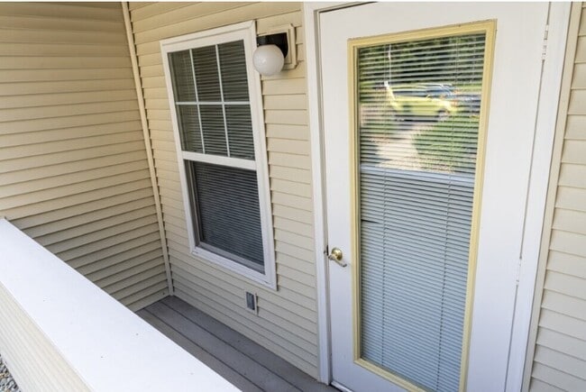 Photo - Falcon Manor Senior Housing