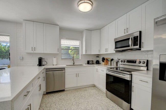 Photo - 1171 Bimini Ln