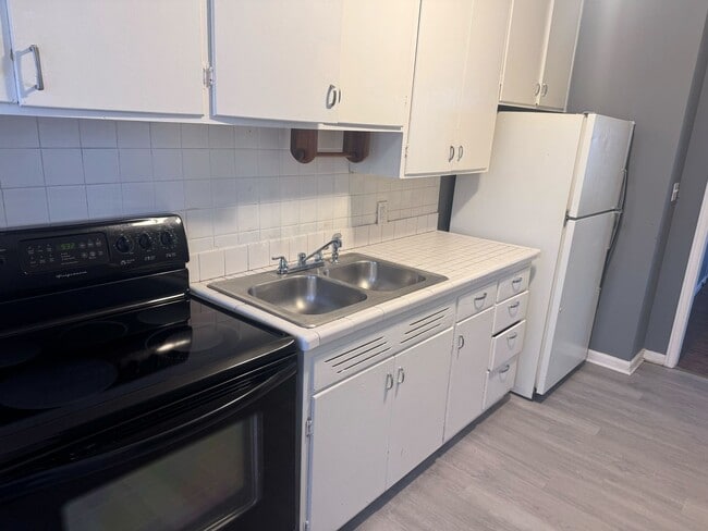 Photo - Adorable One Bedroom Home