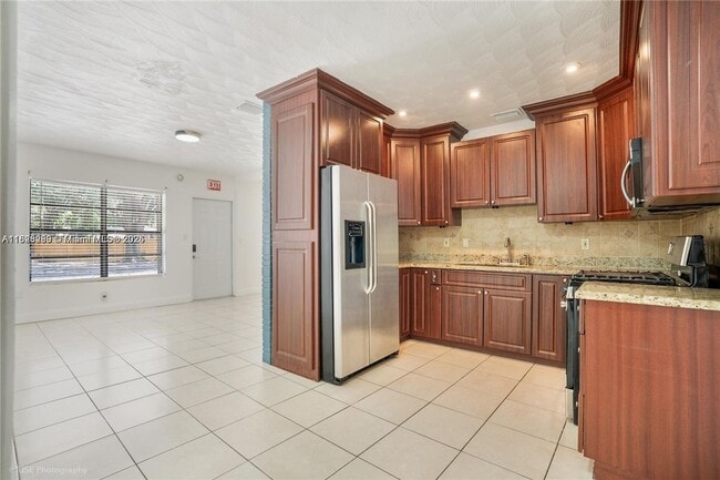 Building Photo - 2406 N 28th Ave Rental