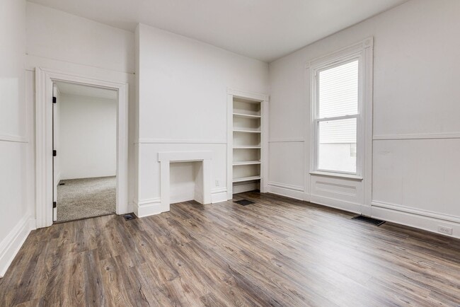 Building Photo - 240 Hazelwood Ave Unit #2