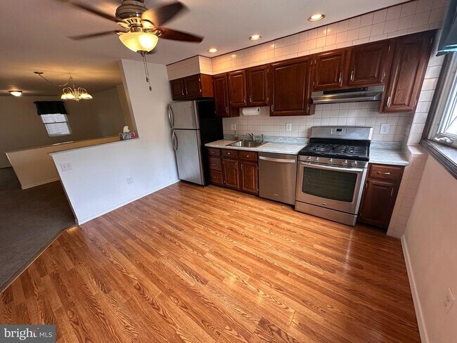 Photo - 12032 Millbrook Rd