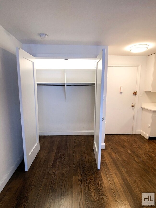 Photo - East 82nd Street Unit 5G