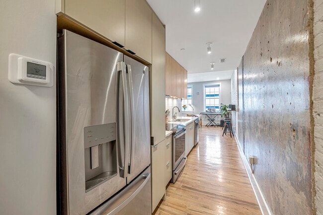 11 E Court St Unit 303