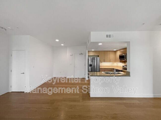 Photo - 88 Bush St