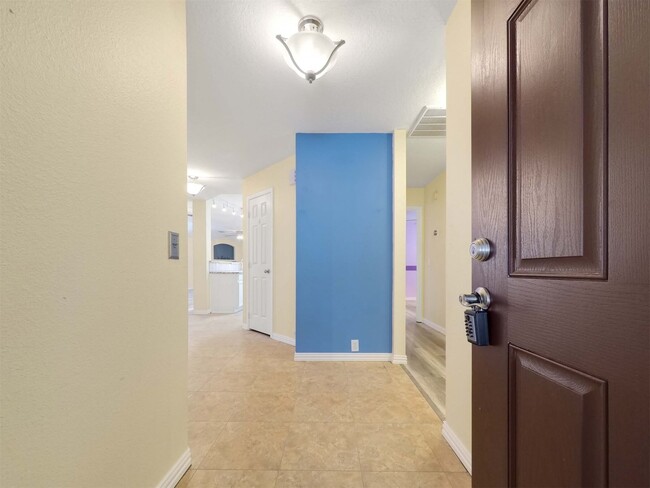 Photo - 4927 Deep Glen Ln