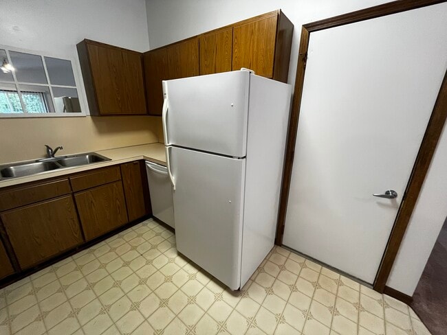 Photo - 5934 146th Ave Unit 2 Bedroom Duplex