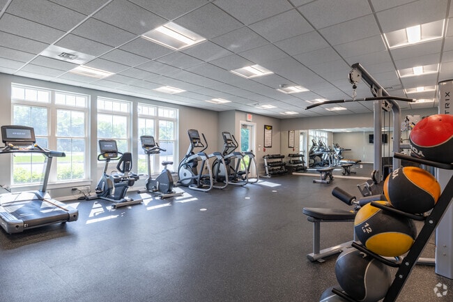 Gimnasio - Oakwood Hills Apartments