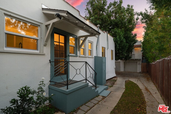 Photo - 4316 Kingswell Ave