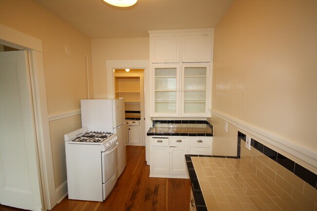 Photo - 910 Southeast 37th Avenue Unit 207