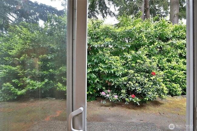 Photo - 3903 148th Ave NE