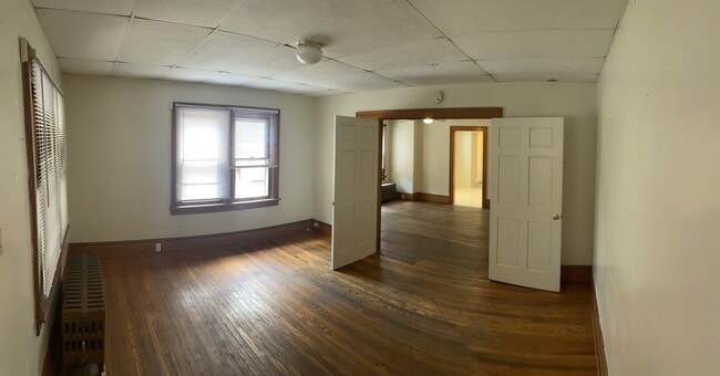 Photo - 122 E Hamilton Ave