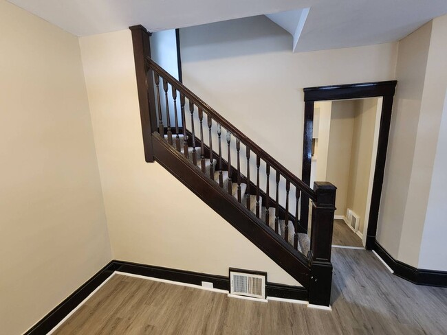 Photo - Charming 4-Bedroom Property in Prime Location