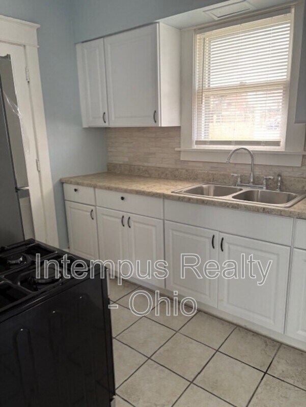 Photo - 306 Maplewood Ave