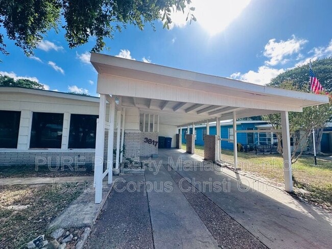 Photo - 3817 Lamont St