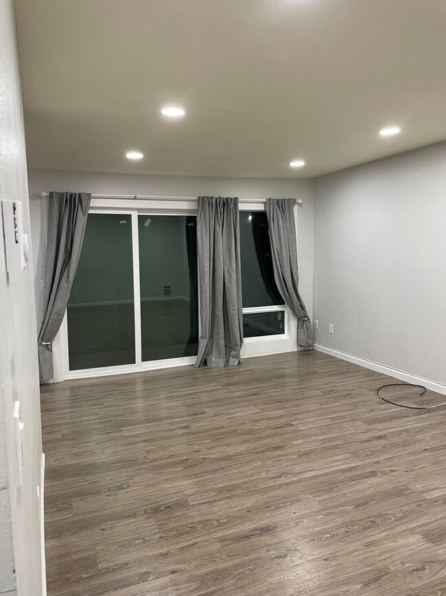 Building Photo - 15138 65th Ave S Unit 119 Rental