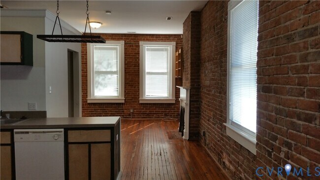 Photo - 408 W Marshall St Unit 3