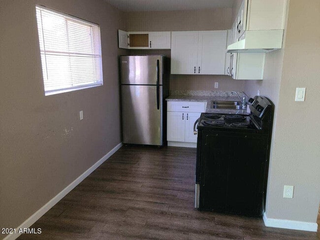 Photo - 1223 W University Dr Unidad 3