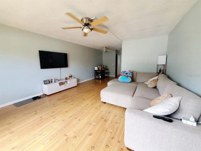 Photo - 2344 Shelley St Unit 8