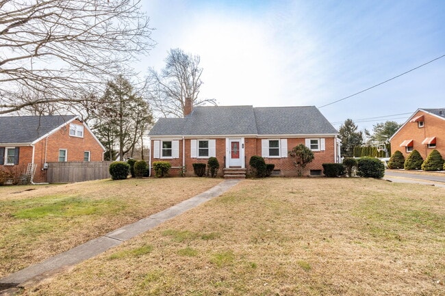 Photo - 192 Spring St